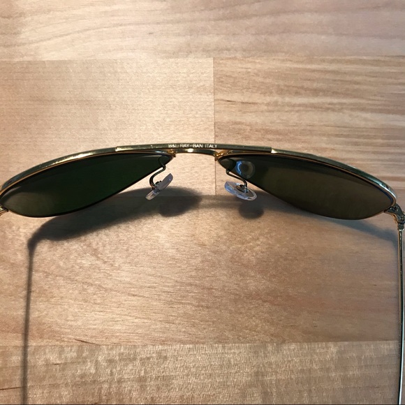 Ray-Ban Classic Aviator Sunglasses - Picture 9 of 11